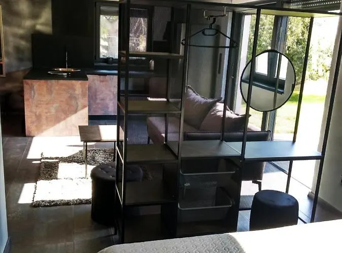 House Of Silence Traù