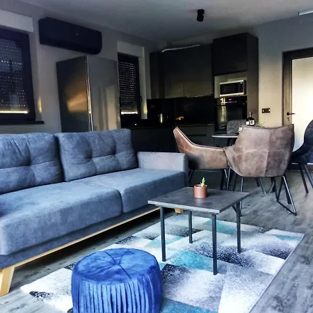 House Of Silence טרוגיר